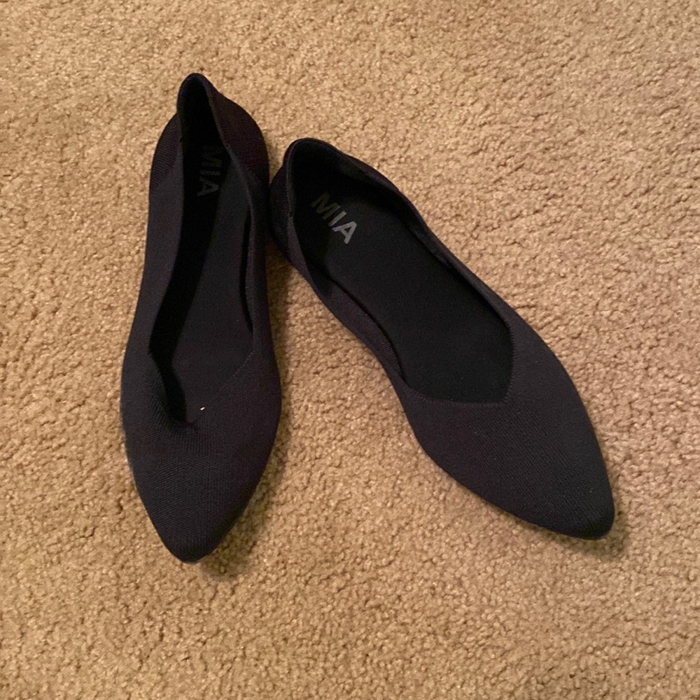 Now for sale black dressy shoes